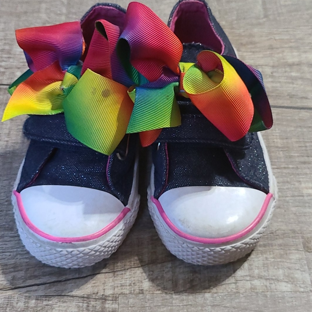 Jojo siwa sneakers with bow